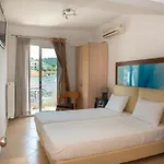 Lido Hotel 2*