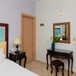 Otel Lido 2*