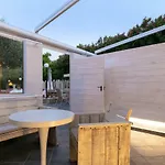 Otel Lido 2*
