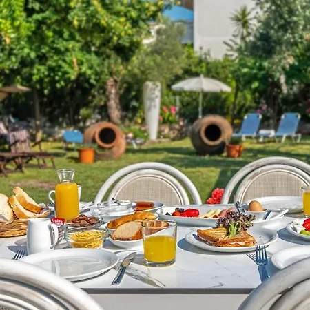 מלון Lido לימנאס