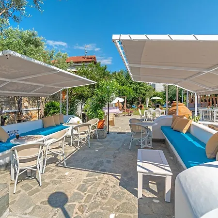 Lido Hotel 2*