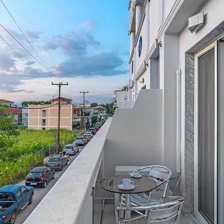 מלון Lido לימנאס