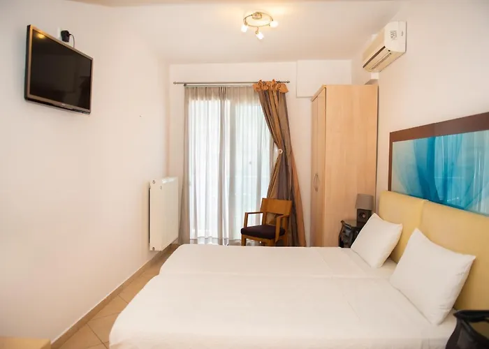 Lido Hotel 2*